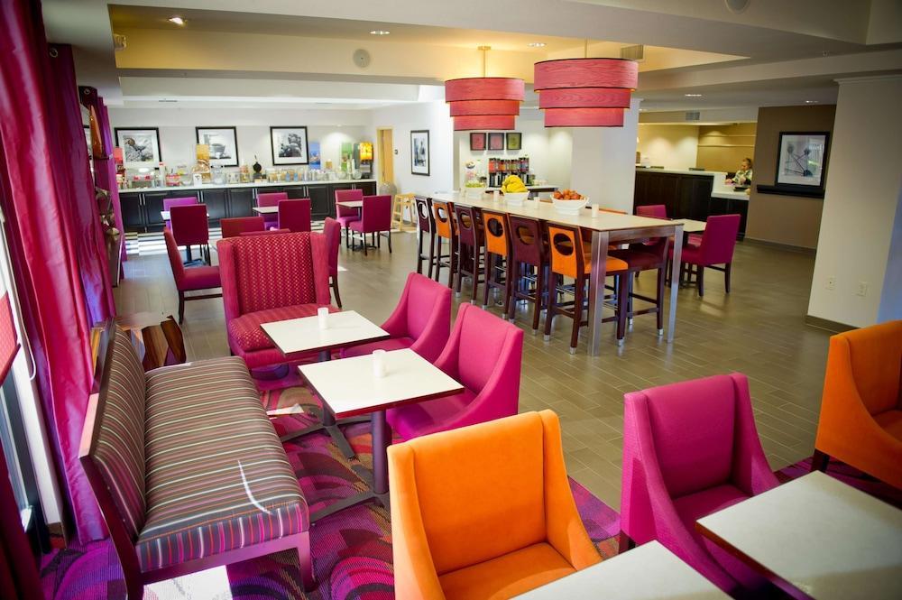 Hampton Inn Oakland-הייווארד מראה חיצוני תמונה