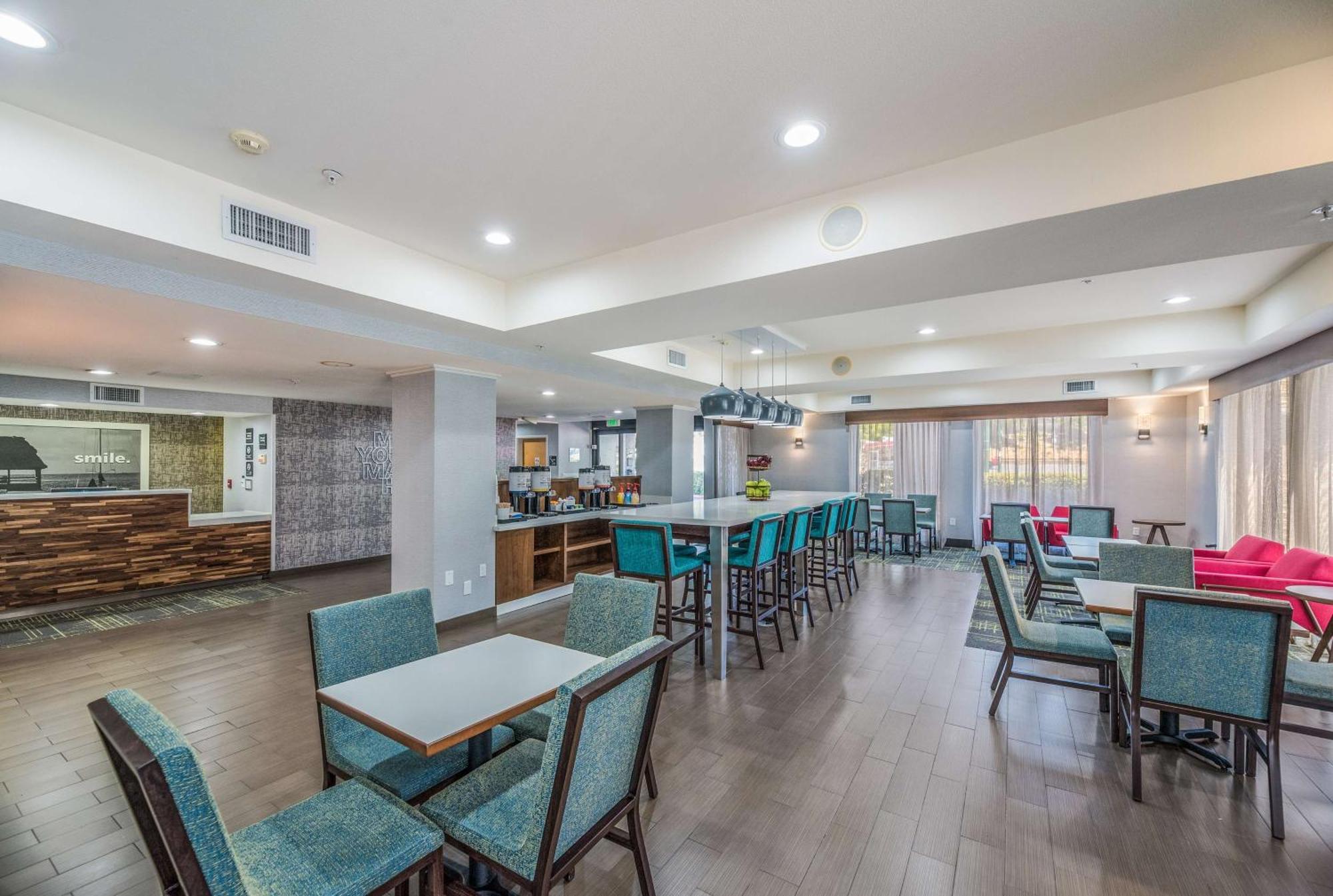 Hampton Inn Oakland-הייווארד מראה חיצוני תמונה